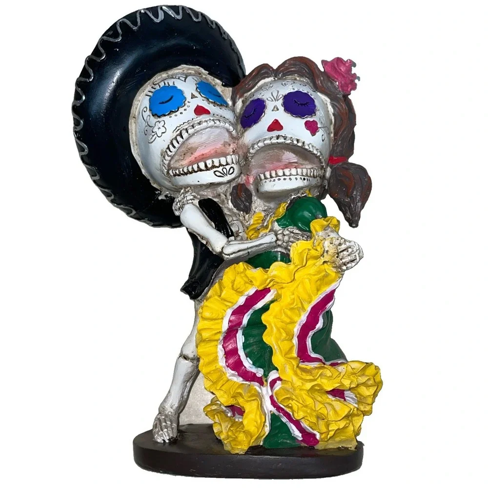 Day of the Dead Dancing Skeleton Couple Figurine 10 Inch